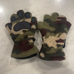 Bear paw mittens
